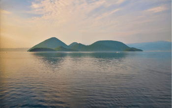 toya lake