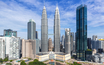 Destinasi Kuala Lumpur: Menara Kembar Petronas yang ikonik